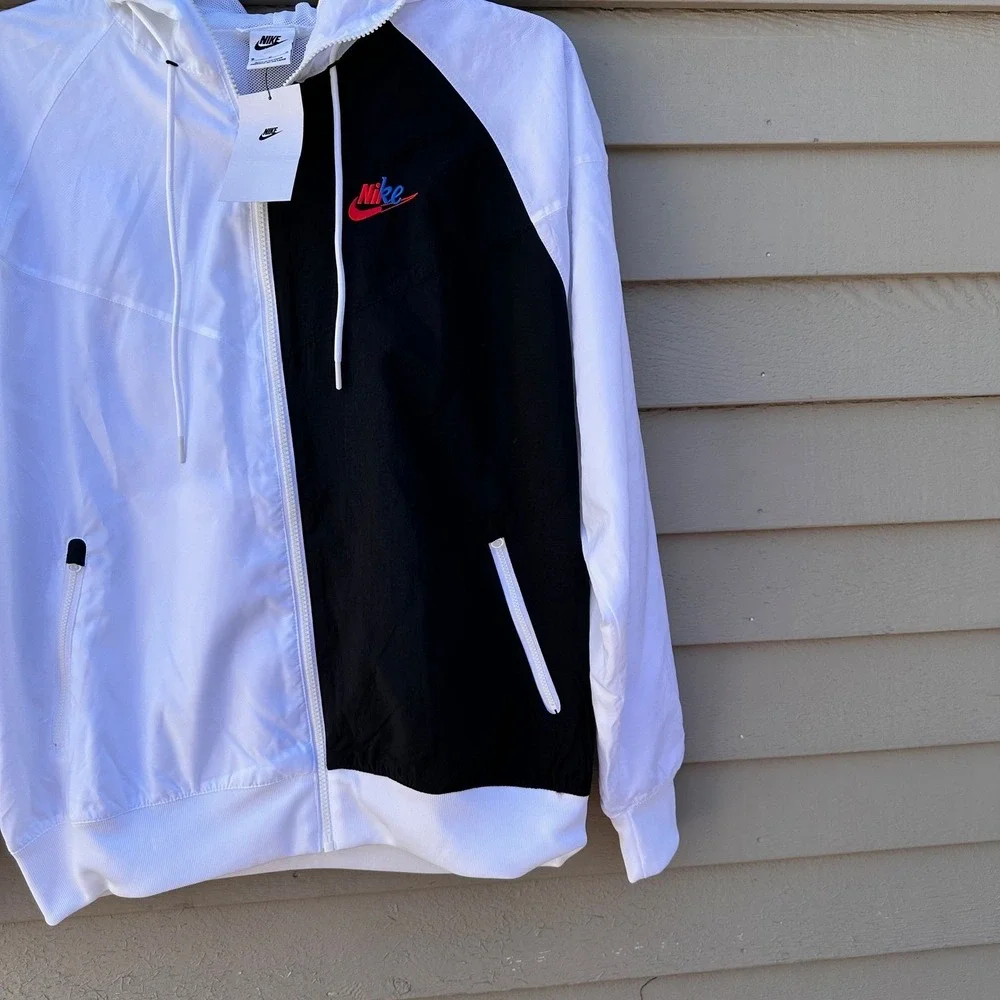 Nike Windrunner Jacket Mens Medium Black White DD4849 Sport Essentials
